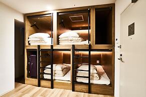 &And Hostel Hommachi East