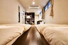&And Hostel Hommachi East