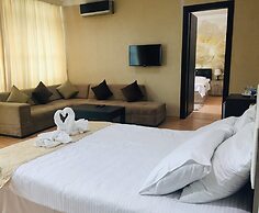 Royal Palace Hotel