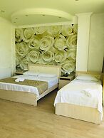 Royal Palace Hotel