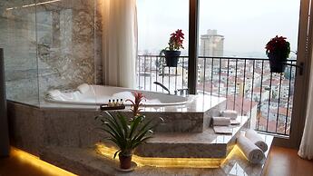 The Craton Hotel