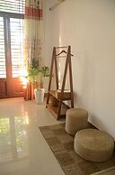 Hy House - Hostel
