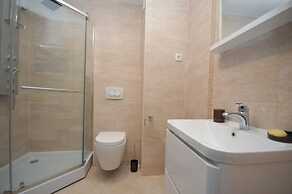 One Bedroom Apartment Centar C9