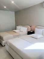Aura House Isla Verde