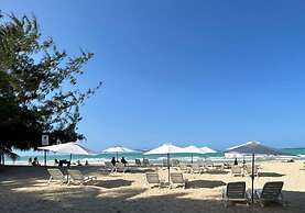 Aura House Isla Verde