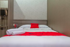RedDoorz Plus near IPDN