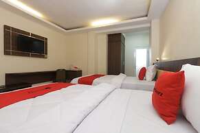 RedDoorz Plus @ Boulevard Panakkukang