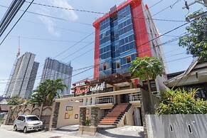 RedDoorz Plus @ Boulevard Panakkukang