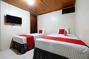 RedDoorz @ Jalan Setiabudi Semarang