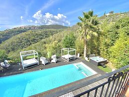 Villa Colina