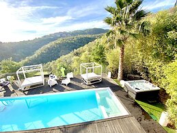 Villa Colina