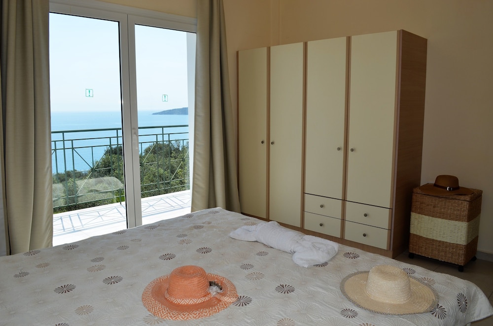 Georgia & Eri Villas