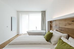 Alea Garda Lake Suite