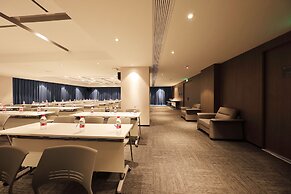 Hampton by Hilton Technology City