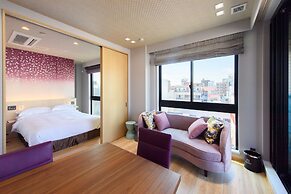 Sola Hotel