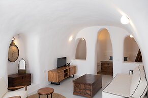 Oia Spirit Studios by Mary D Nomikou