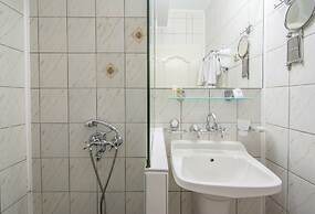 Villa List Hotel