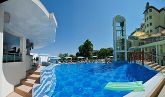 Villa List Hotel