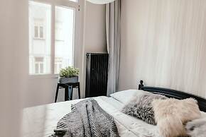 Wake Up Wellness Hostel by goodnite cz