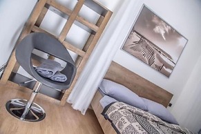 Wake Up Wellness Hostel by goodnite cz
