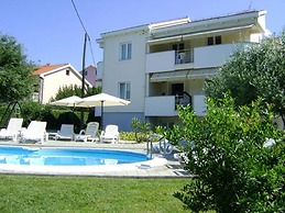 Sunny Estate