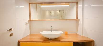 Design Apt Parking Included 2BDR TL30