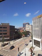 Hotel On Phillips