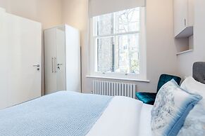 Stylish 2bed 2bath in Notting Hill