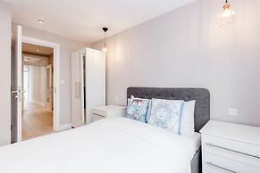 Stylish 2bed 2bath in Notting Hill