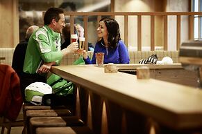 Apres Post Hotel