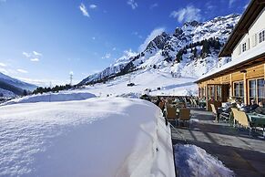 Apres Post Hotel