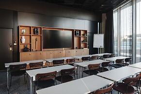 Comfort Hotel Arlanda Airport Terminal