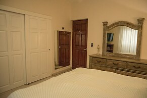 Las Olas A104 3 BR by Casago