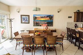 Las Olas A104 3 BR by Casago