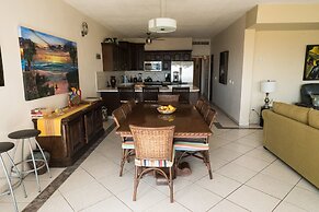 Las Olas A104 3 BR by Casago