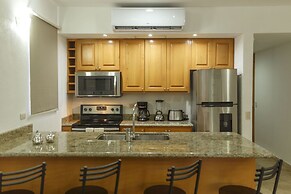 Peninsula 106 2 BR by Casago