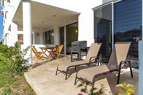 Peninsula 102 2 BR by Casago