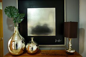 Peninsula 103 2 BR by Casago