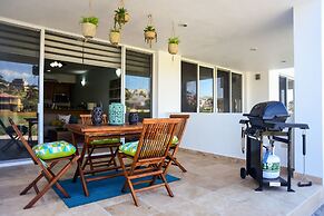 Peninsula 103 2 BR by Casago