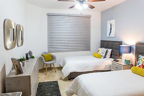Peninsula 103 2 BR by Casago