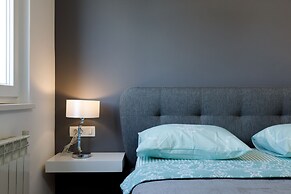 Luxury beach apartment private parking