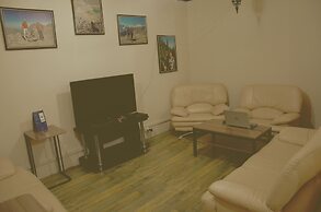 Alma Hostel