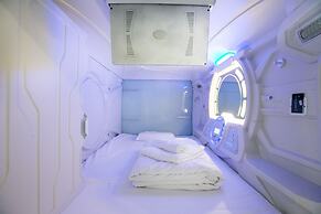 Hostel CapsLock