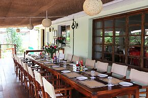 Wildebeest Eco Camp
