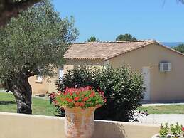 Domaine Des Garrigues