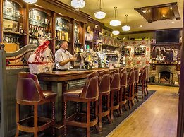 Nevins Inn