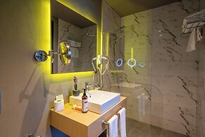 Sandora Boutique Hotel