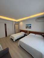 Amphora Hotel