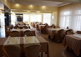 Amphora Hotel