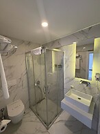 Amphora Hotel